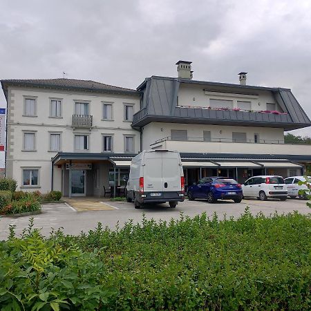 Hotel Al Giardinetto Ristorante Bar Trichiana Exteriör bild